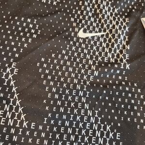 Nike Dri-FIT Kids' Black and White "NIKE" Graphic Training T-Shirt Medium New